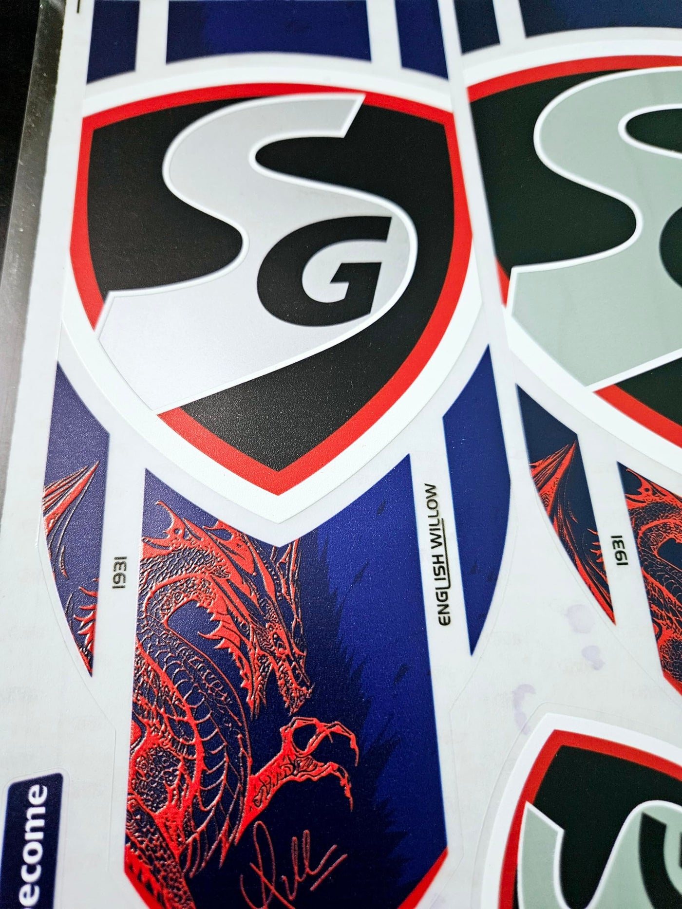 AYN Cricket Bat Sticker 4D Digital Embossed English Willow Fiber Tape Sports Accessories Protection, Dragon Red, 13 Cm